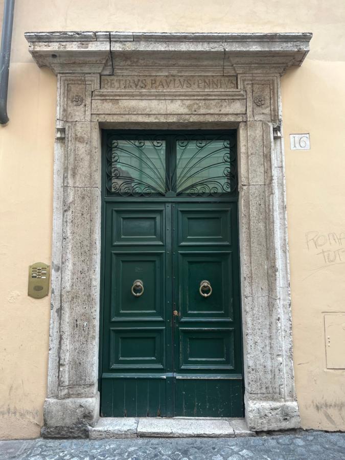 Piazza Navona Domus Vetrina