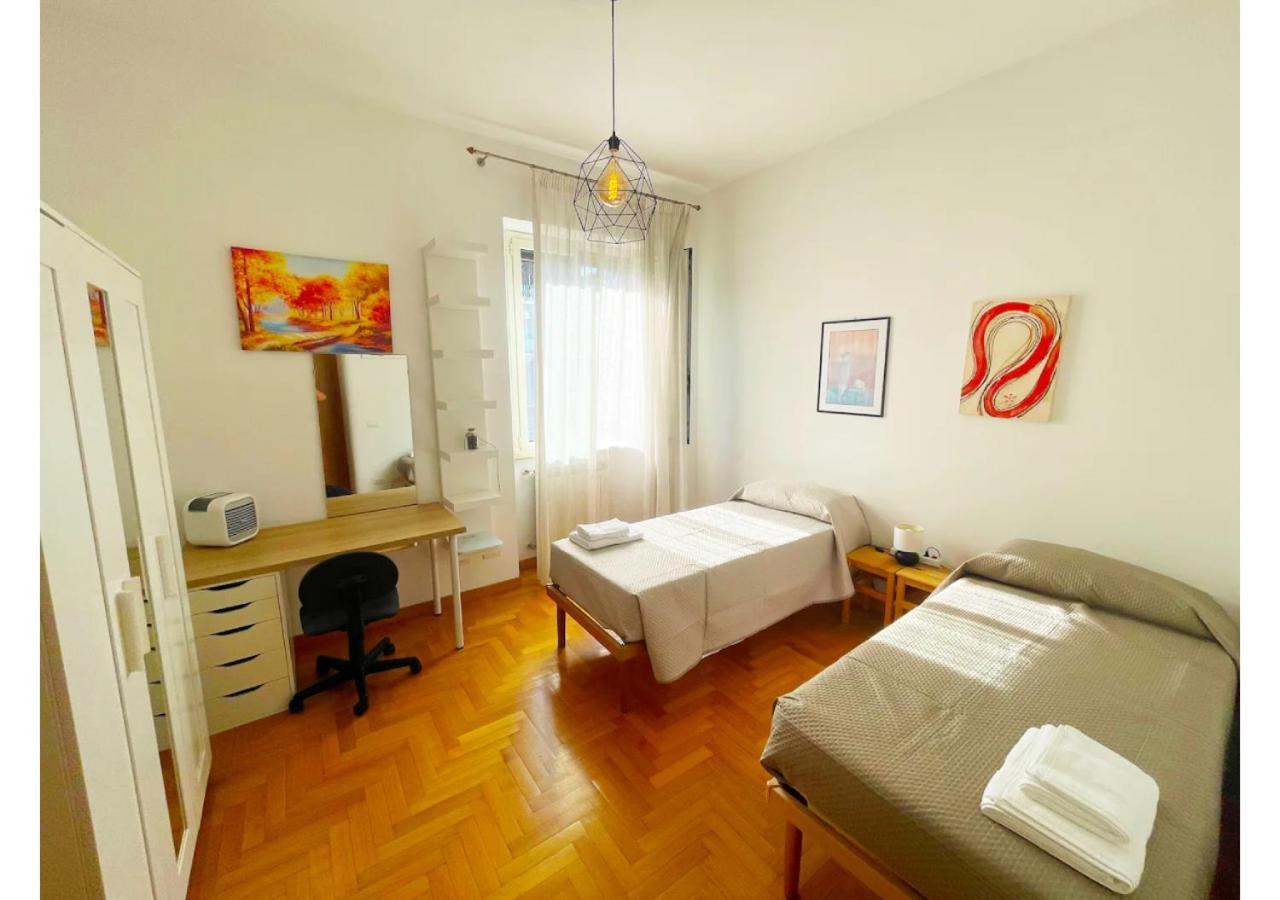 Apartment Cozy Casetta - Bright And Near Metro C