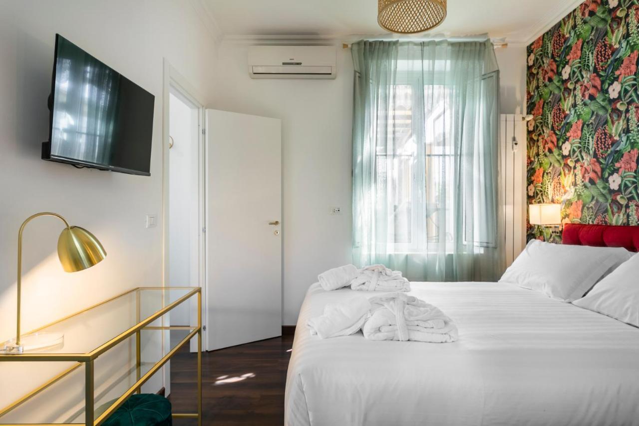 Luxury Penthouse In Trastevere Rome