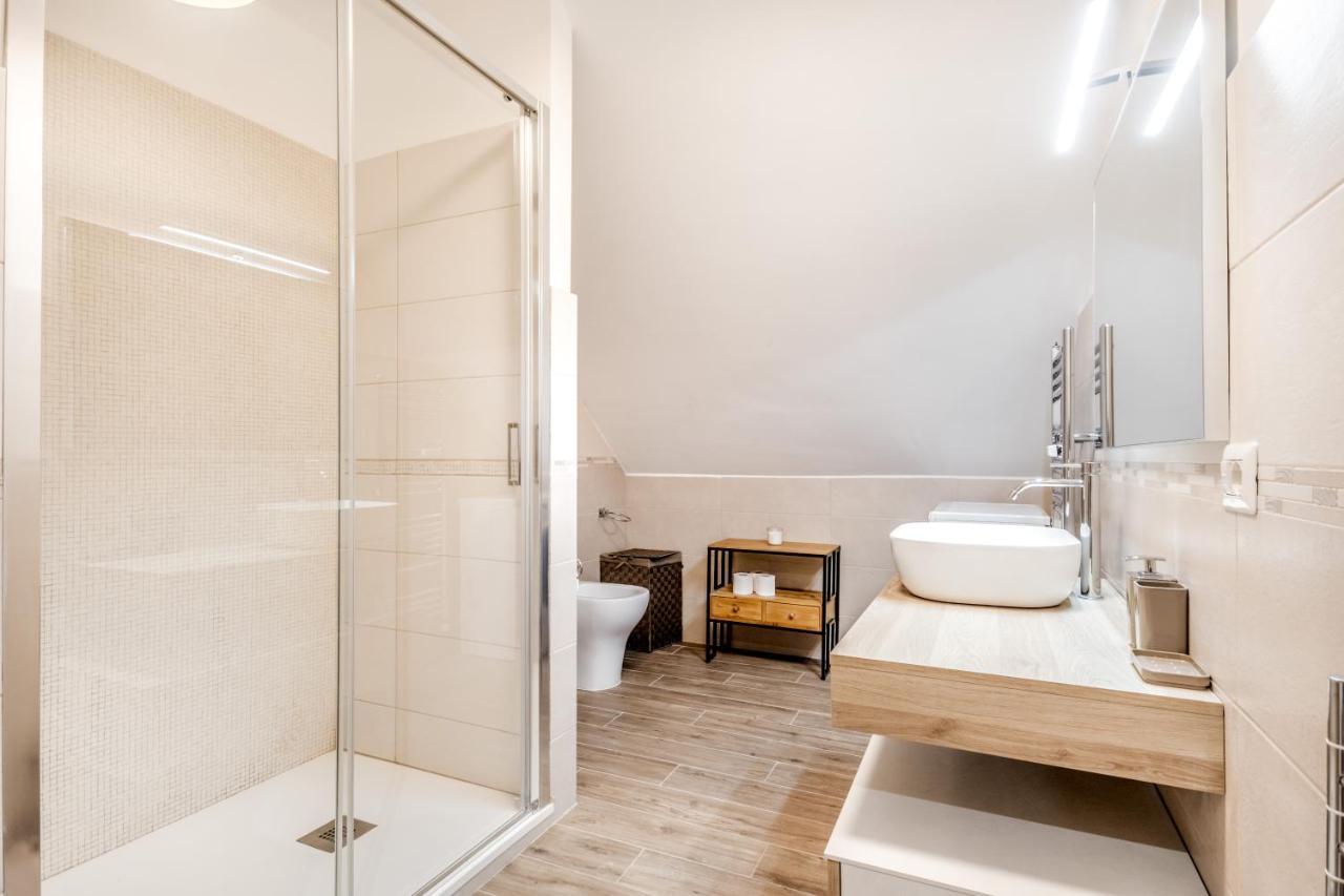 Bbhome Penthouse Bright And Elegant Metro Conca D'oro Appartamento *