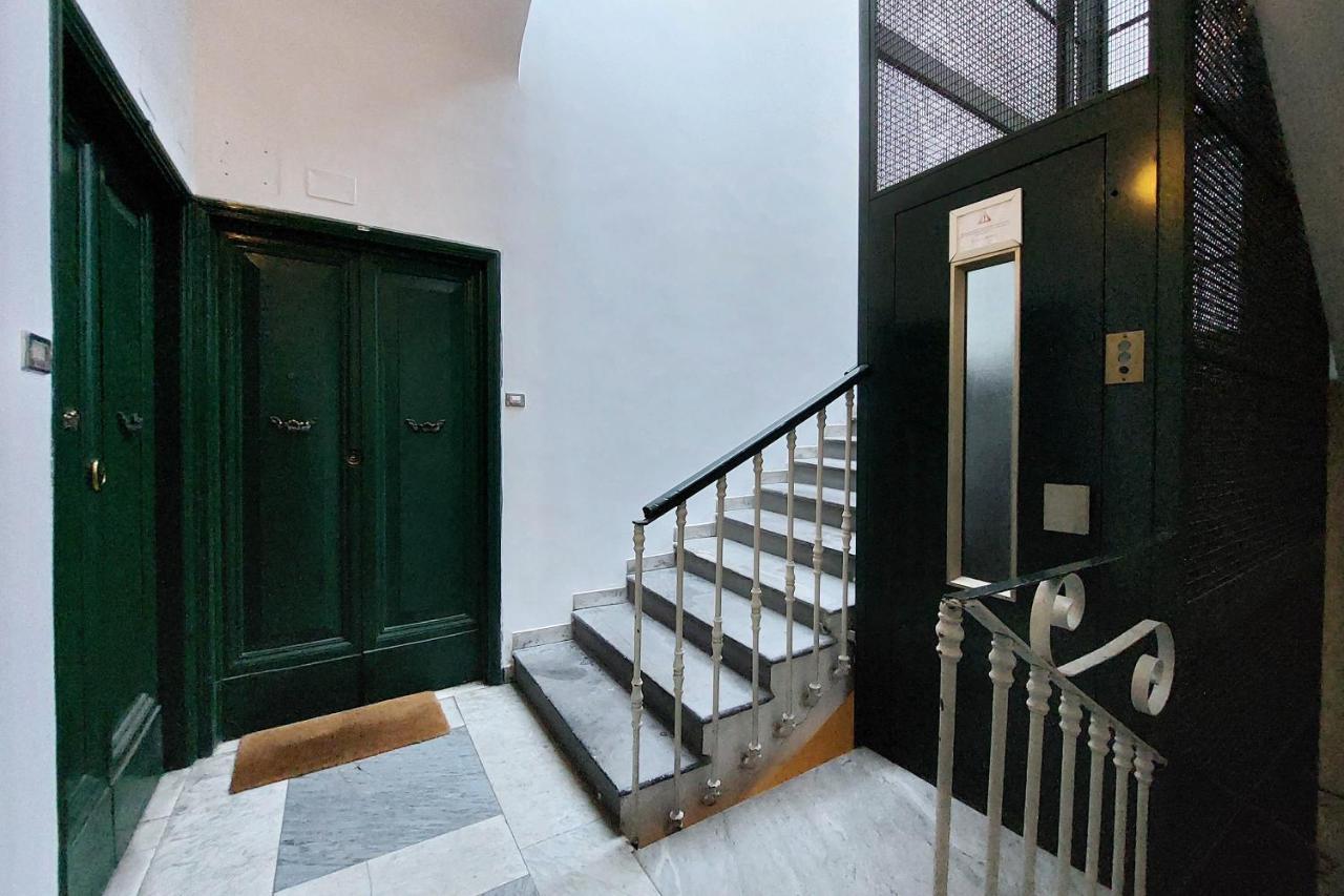 Cozy Navona Flat *