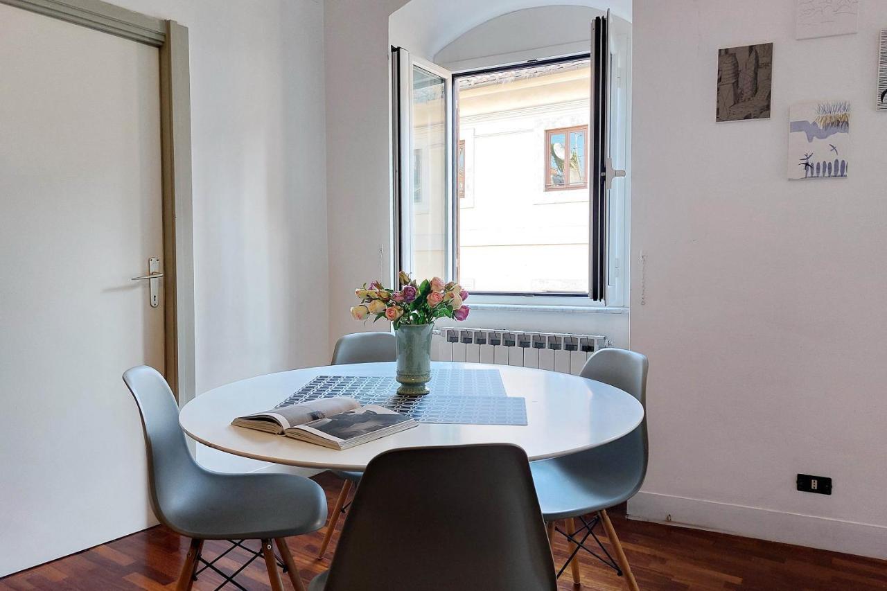 Cozy Navona Flat Apartment Rome