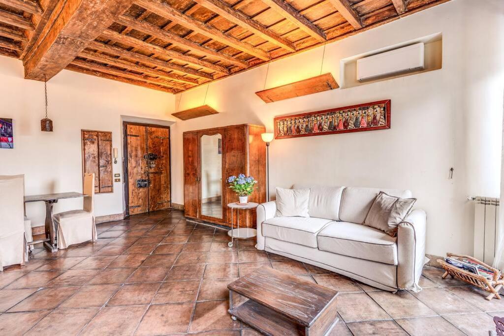 Flat With Lovely Views Near Piazza Navona Appartamento