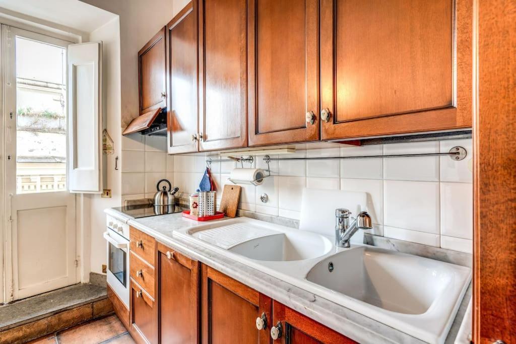 Appartamento Flat With Lovely Views Near Piazza Navona *