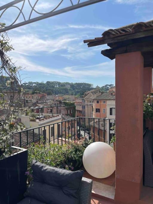 The View In Trastevere Apartment *