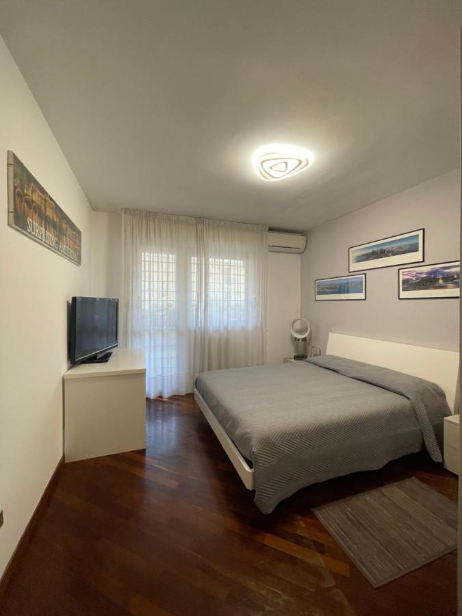 Homestay Stanza Eur Tintoretto *