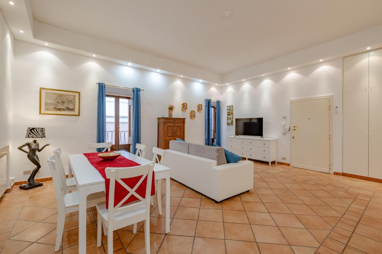 Ele Pantheon Apartment *