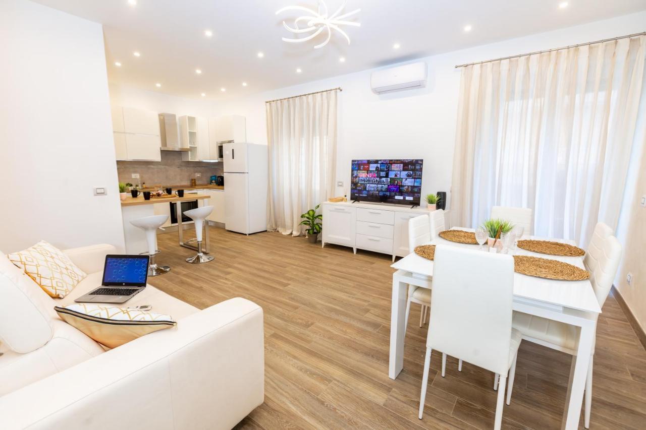 Noh Collection 2bdr Apartment- Vatican Area Appartamento