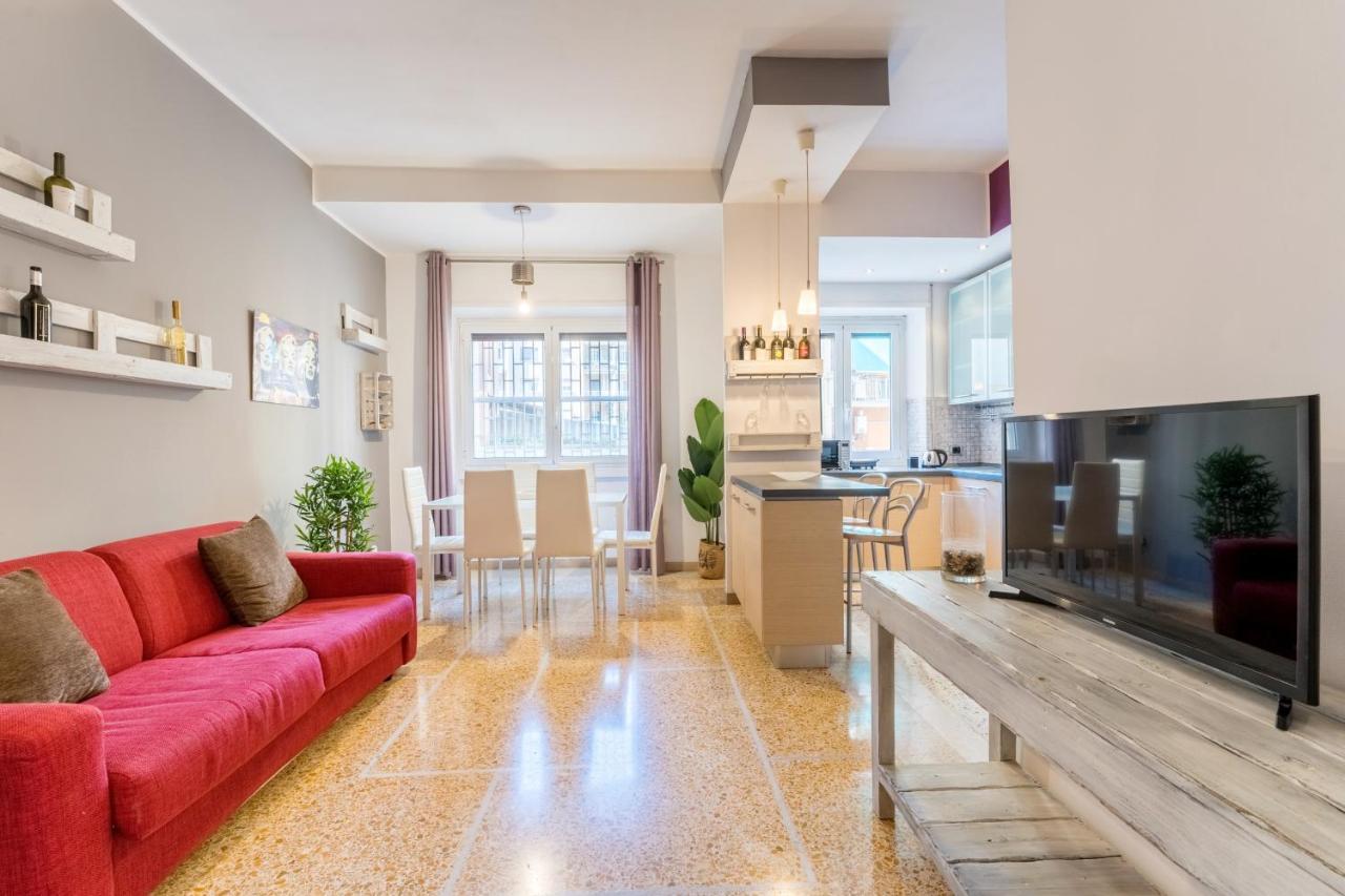 Luigi's Home, Cozy Metro San Paolo Apartment Rome