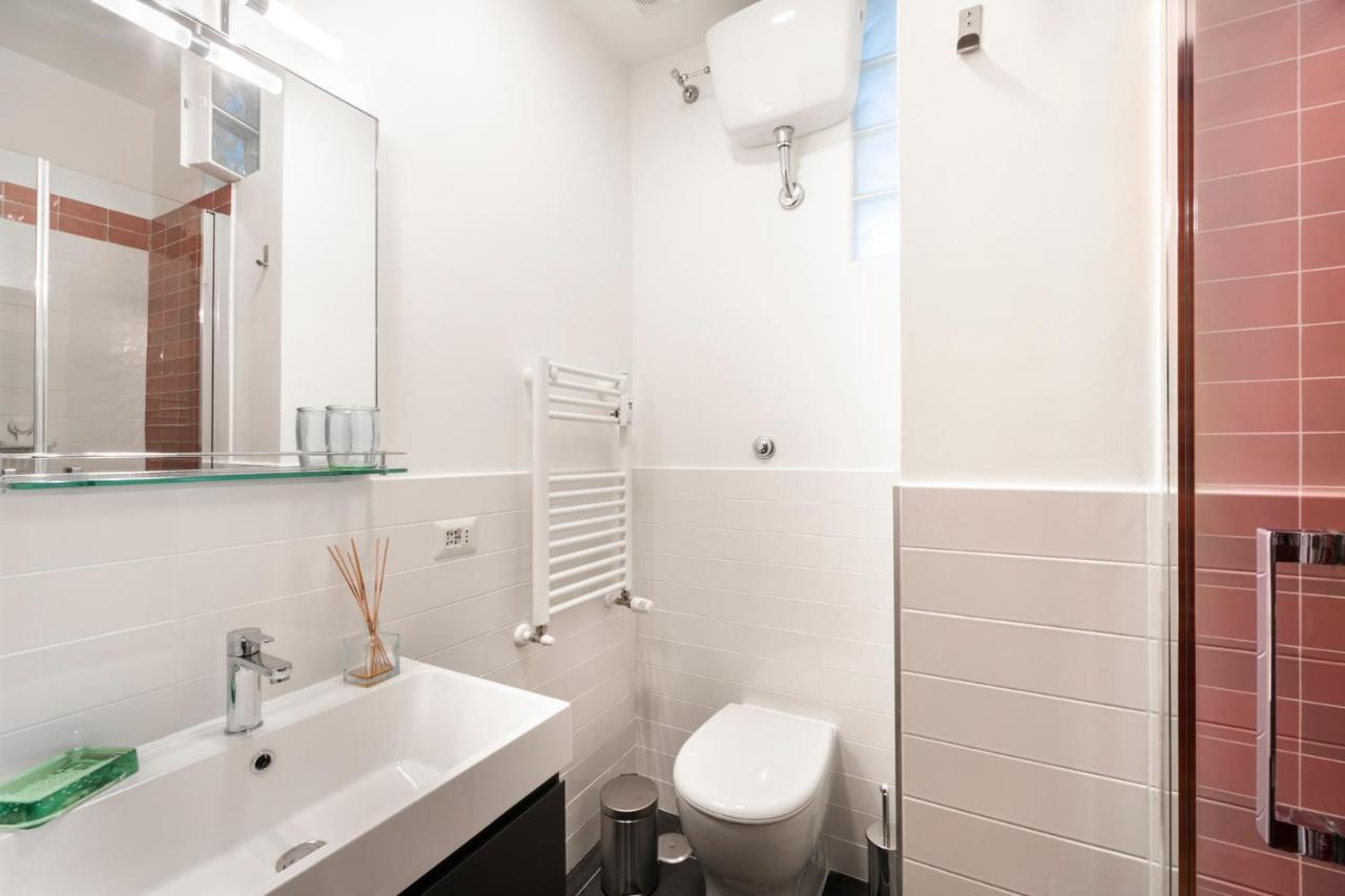 Cozy Flat 2 Bedrooms 2 Bathrooms With Balcony Apartment