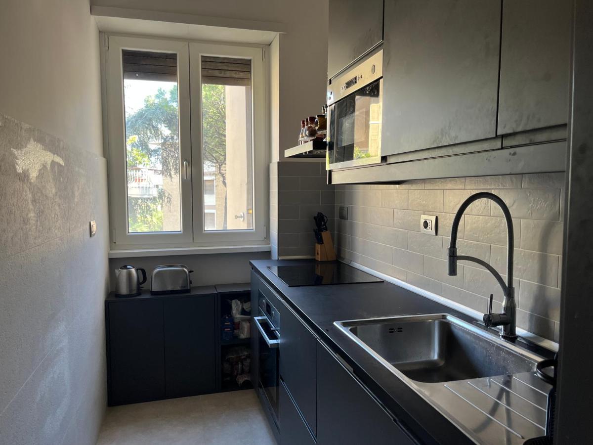 Moderno Bilocale Con Terrazzo Roma