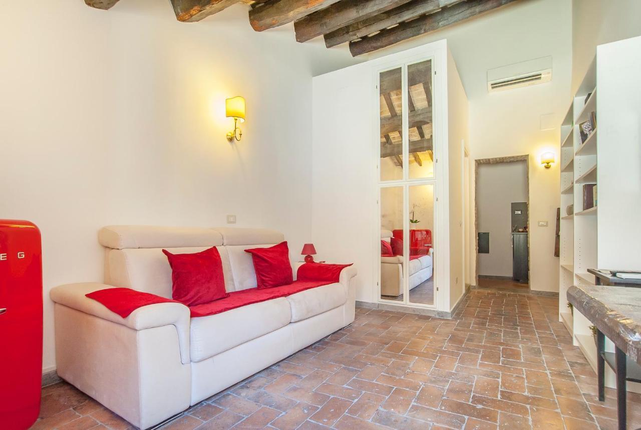 Apartment Antica Dimora Farnese Rome