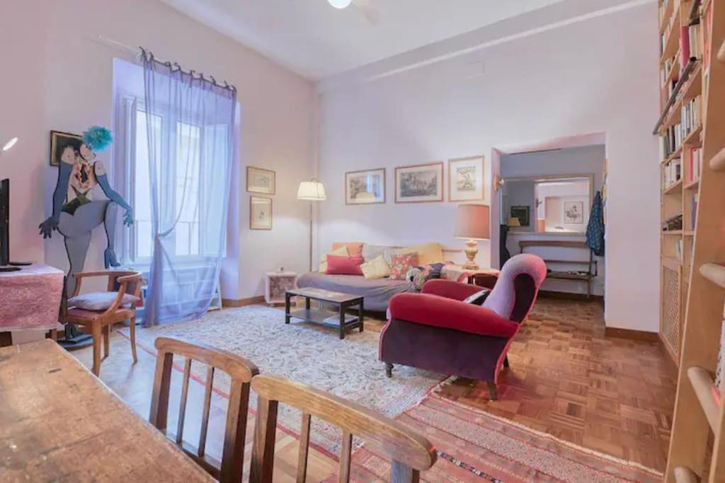 Romantica A Via Giulia Apartment *