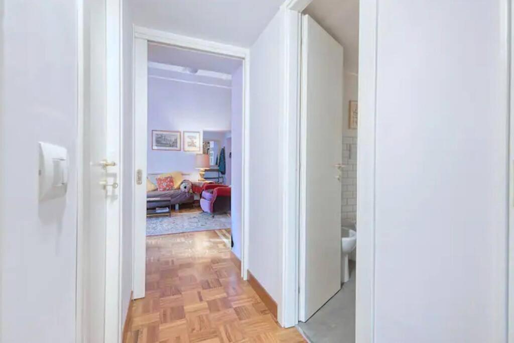Romantica A Via Giulia Apartment *