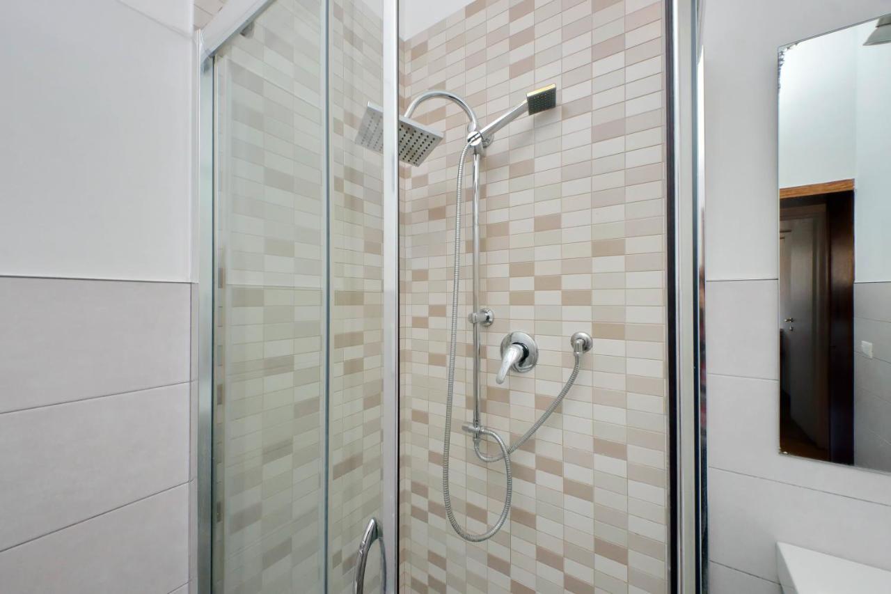 Ych-confortevole Vicino Ponte Milvio Roma