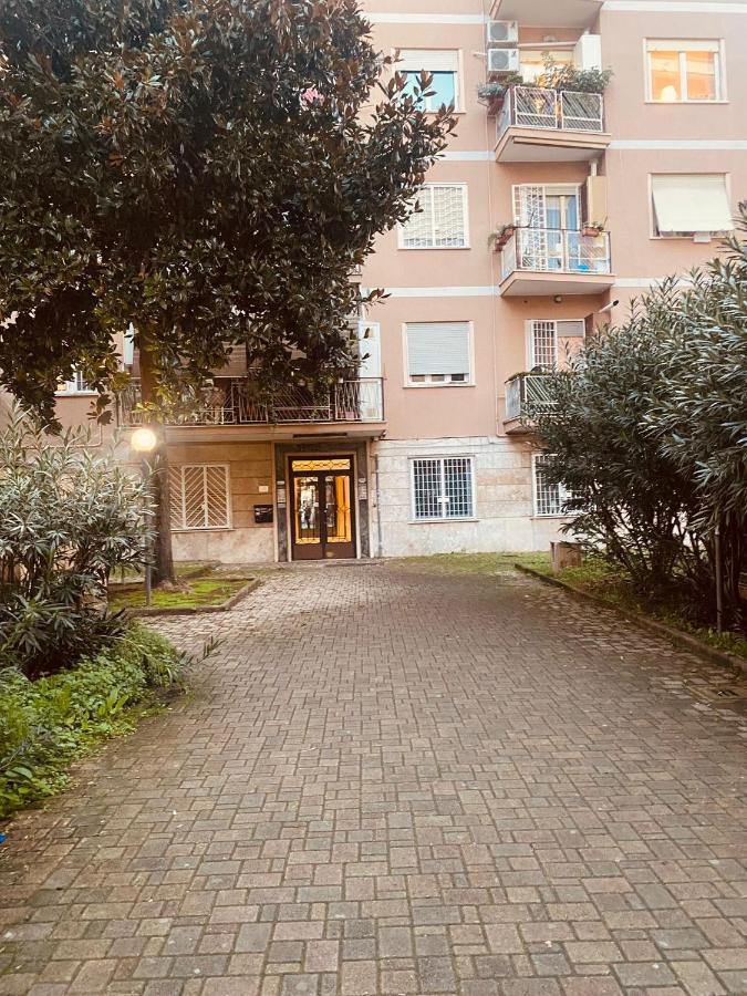 Large Garden Apartment