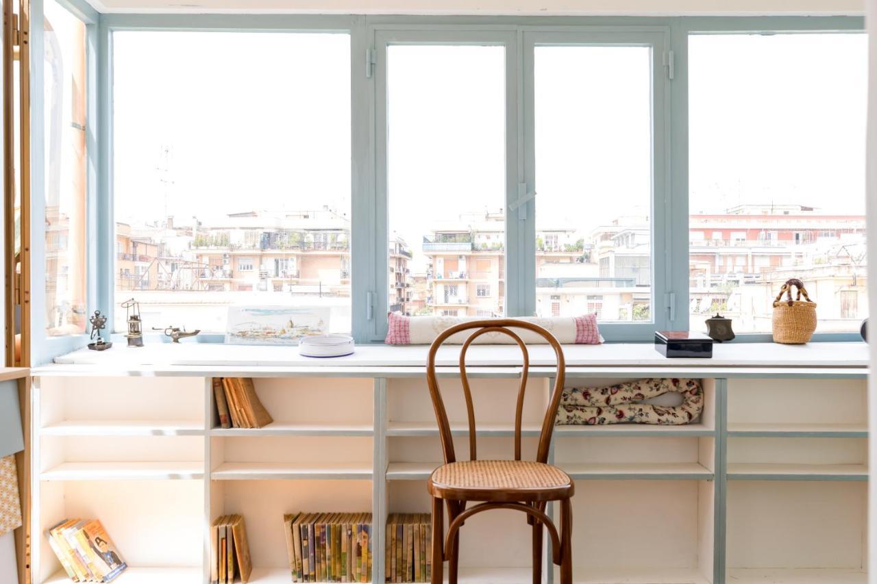 Floor With Terrace Roma