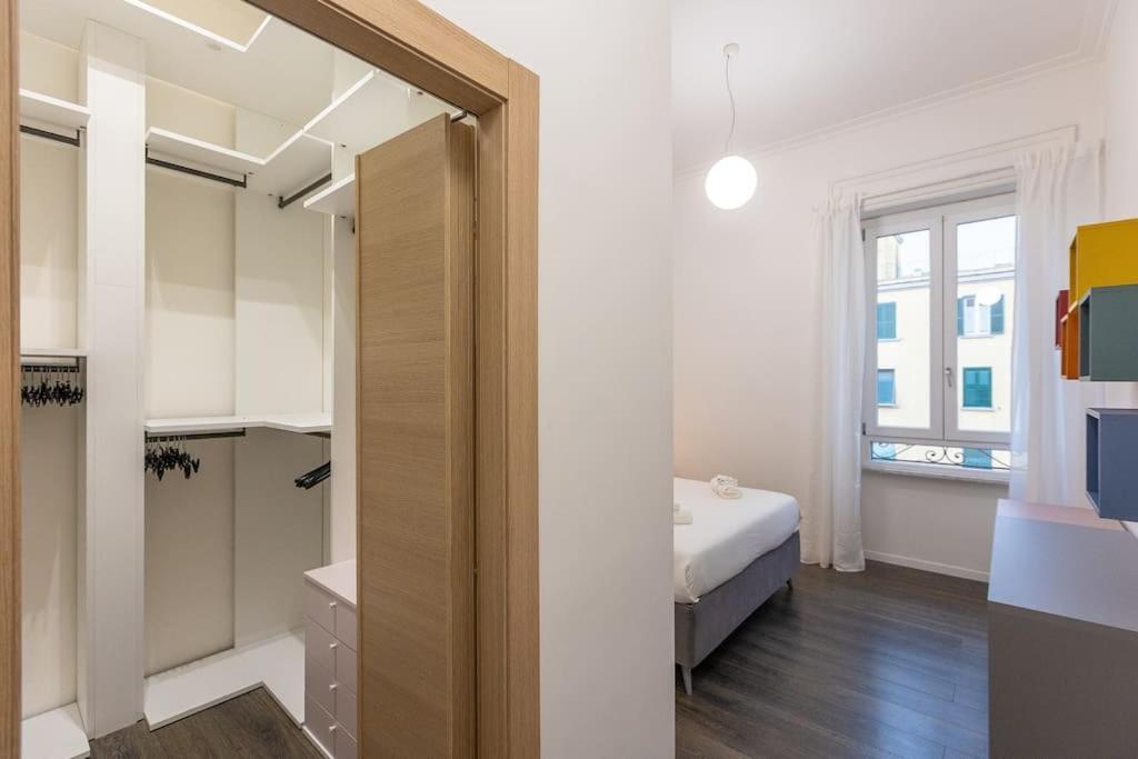 Elegant Near The Colosseum And Metro * Rome