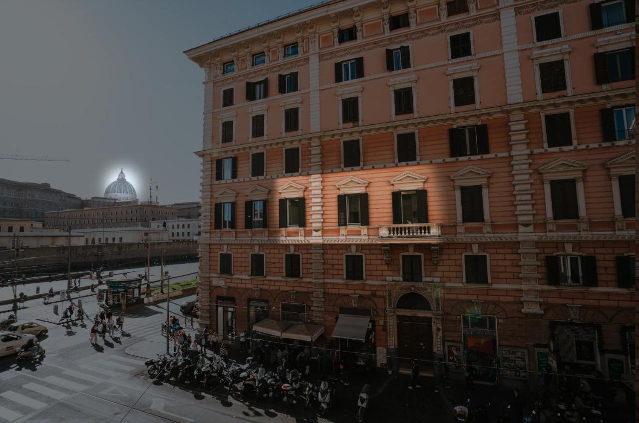 Elite Vatican Refuge * Rome