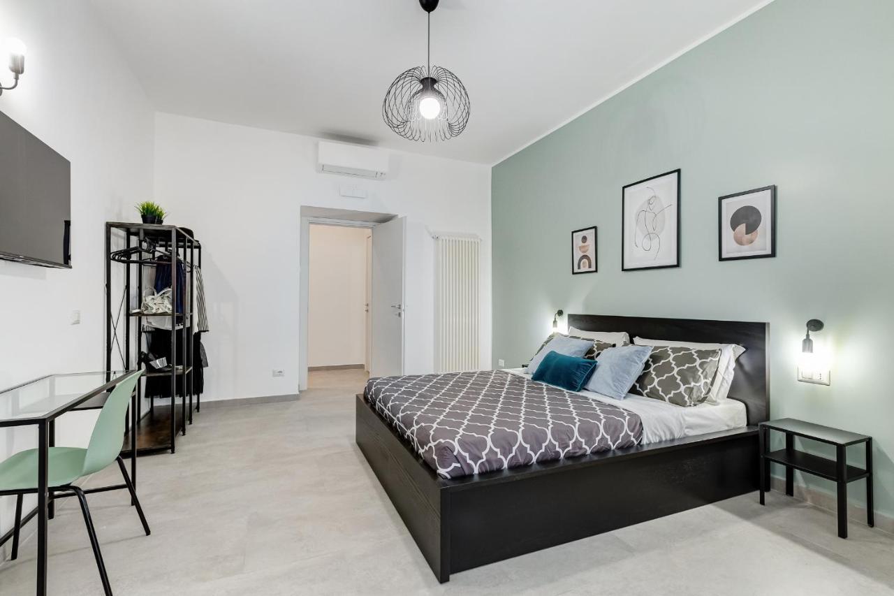 Bdc - Empire, Noble 3-bdr Apartment