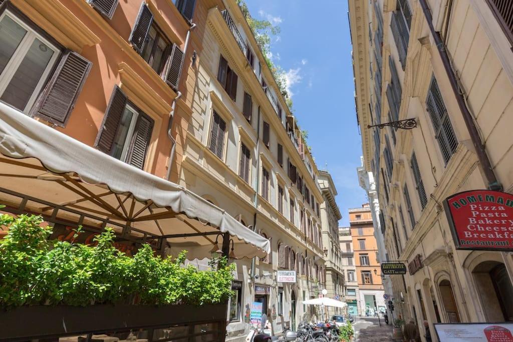 Apartment Barberini 360 *