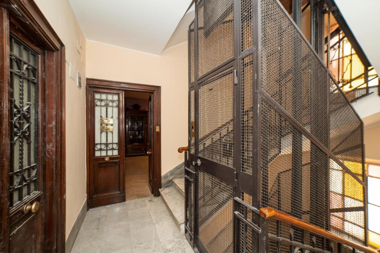 Domus Pietrae Apartment Rome