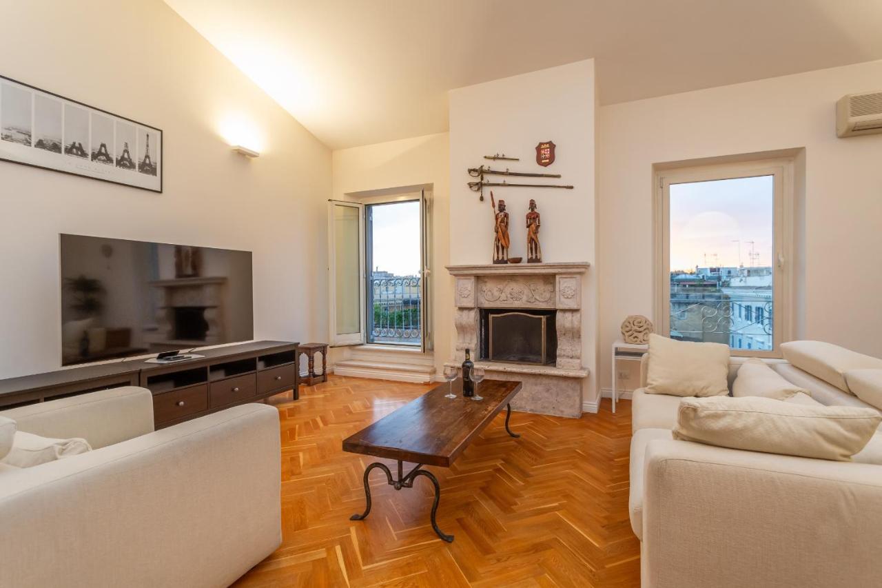 Skyline Penthouse With Private Rooftop Apartment Rome