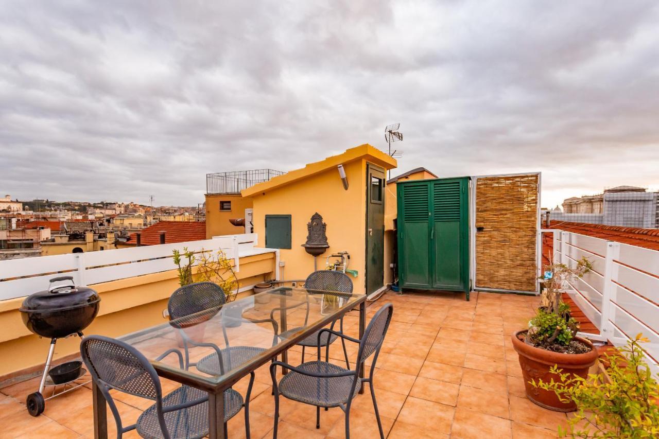Apartment Skyline Penthouse With Private Rooftop *