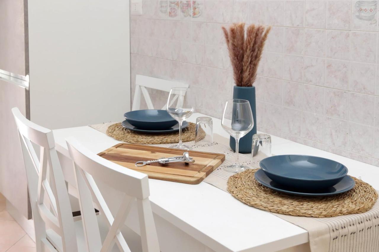 Modern Large In Appartamento *