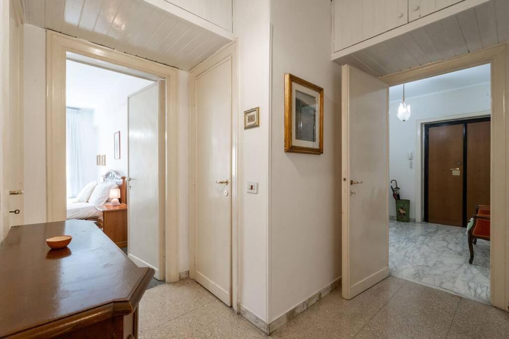 Vaticano-metro A Luminoso Quadrilocale Apartment Rome