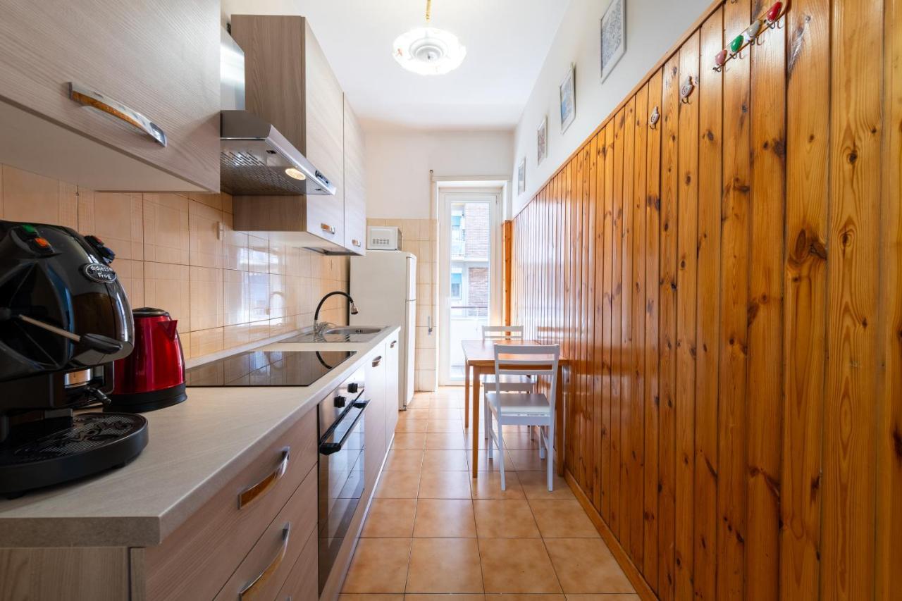 Lori House Apartment *