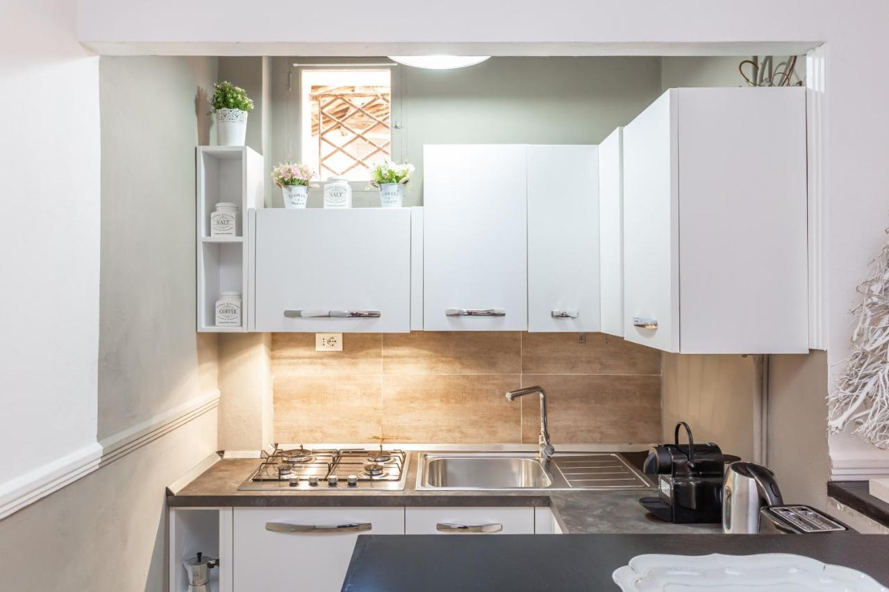 Charm Near Piazza Navona - Cozy Loft For 2 * Rome