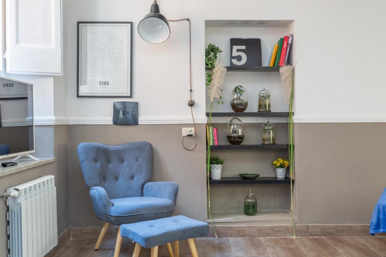 Apartment Charm Near Piazza Navona - Cozy Loft For 2