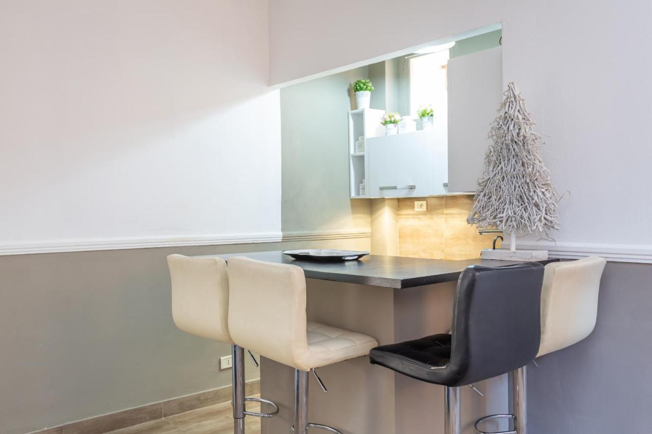 Charm Near Piazza Navona - Cozy Loft For 2