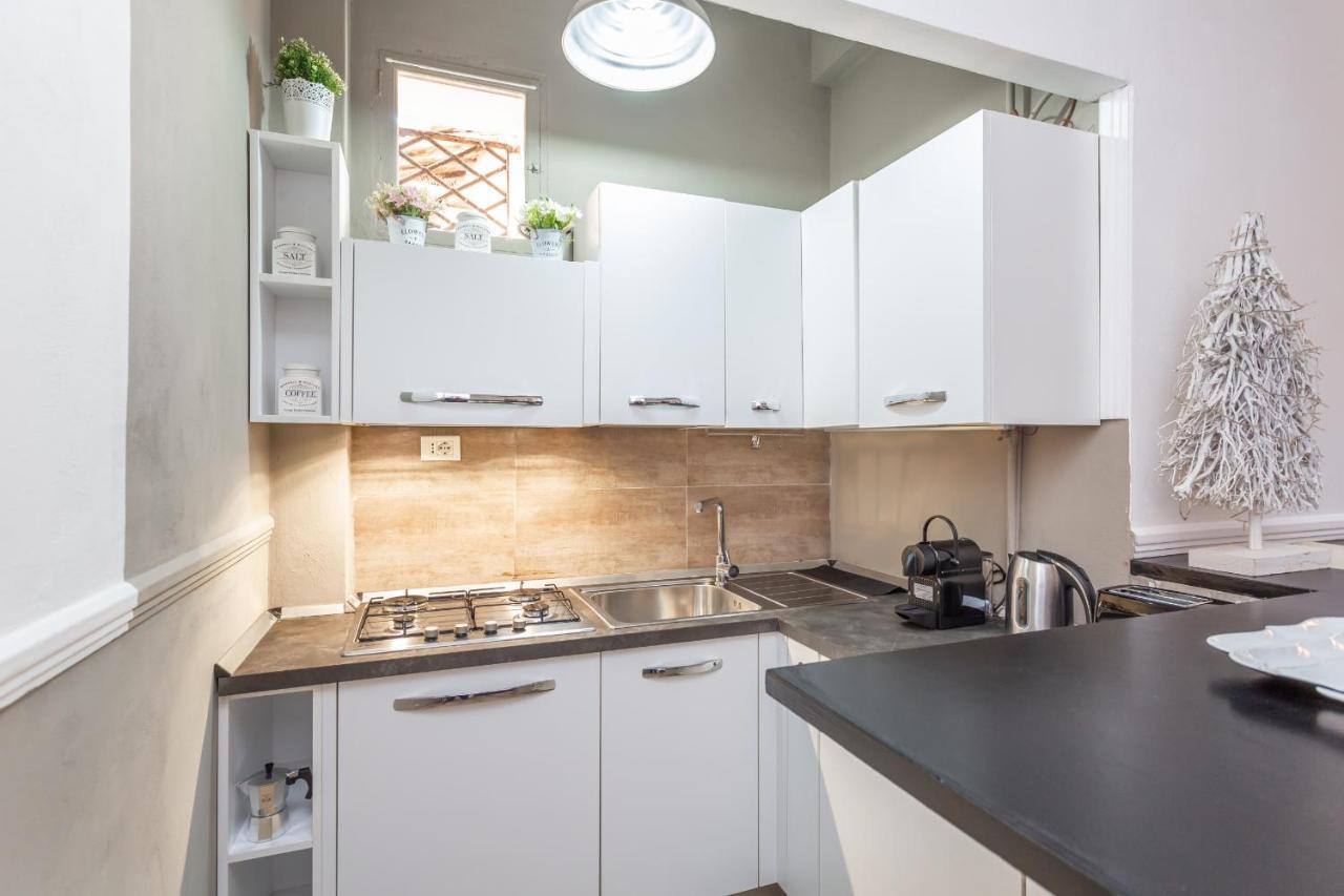 Apartment Charm Near Piazza Navona - Cozy Loft For 2 *
