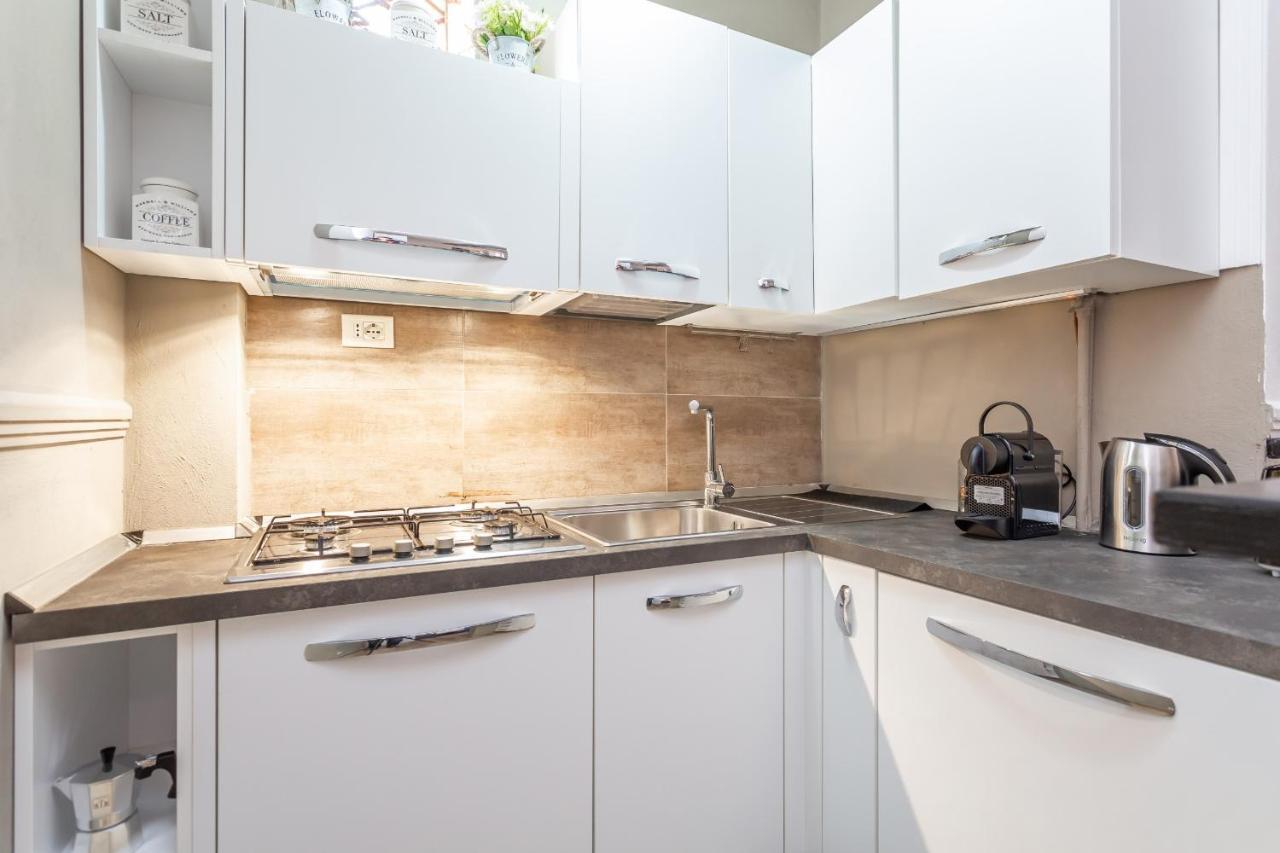 Apartment Charm Near Piazza Navona - Cozy Loft For 2 *