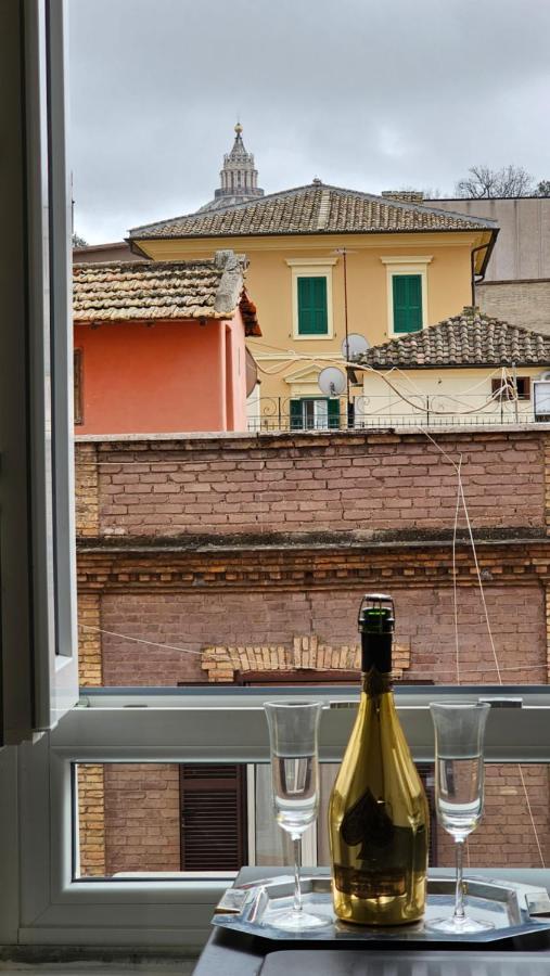 Apartment Domitia Vatican Luxury *