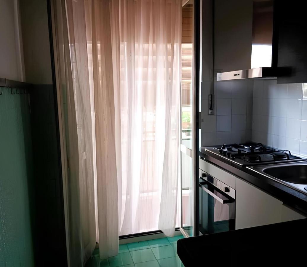 Apartment Graziosa Casetta Vicino Alla Metro Rome