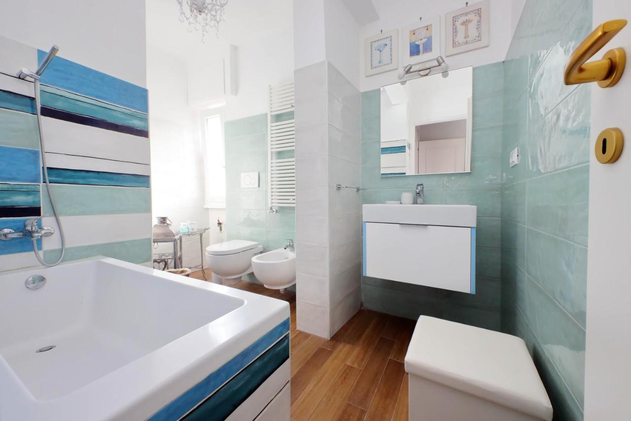 Ych-elegante Attico Vicino Marconi * Roma
