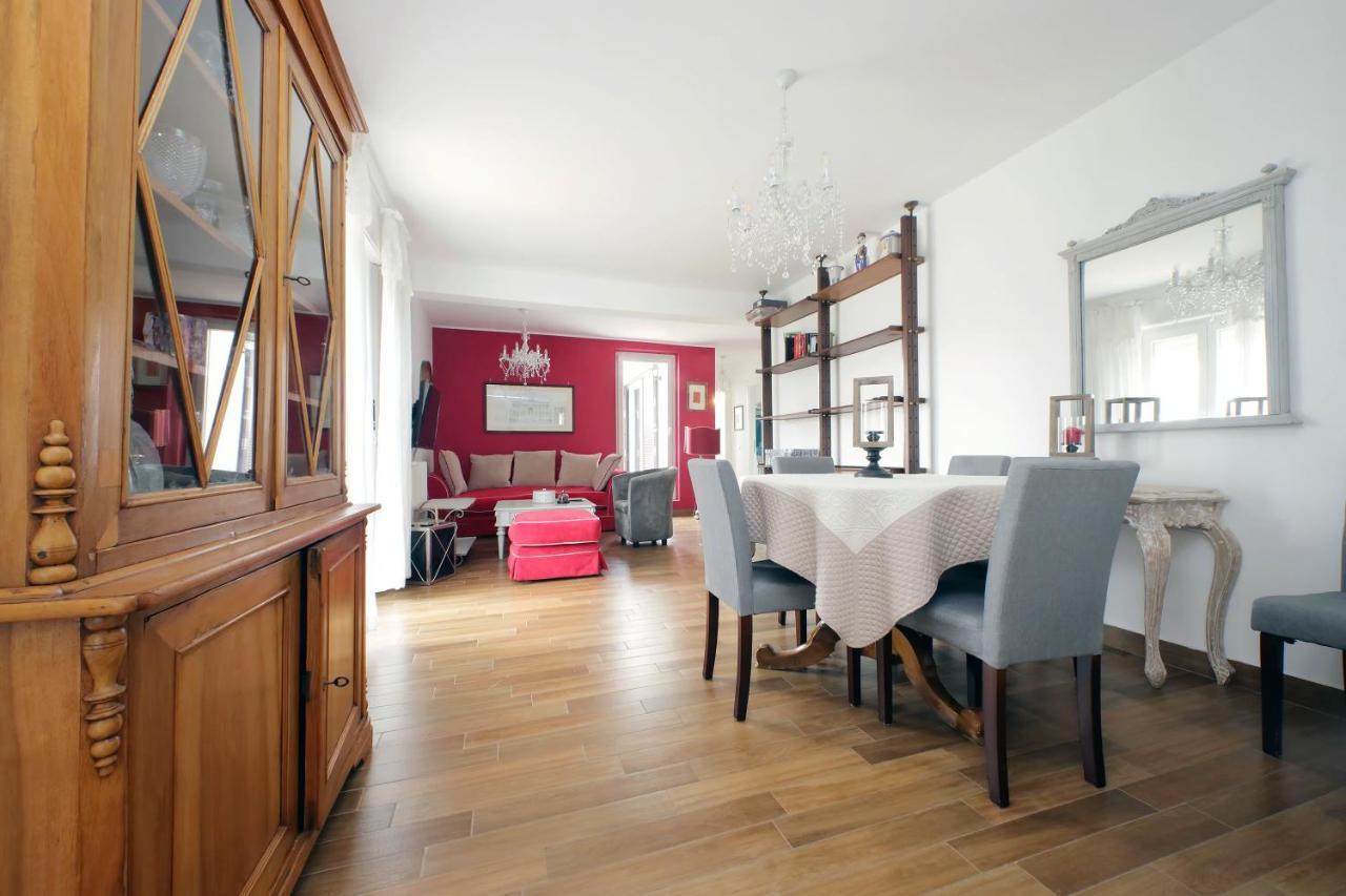 Ych-elegante Attico Vicino Marconi Roma