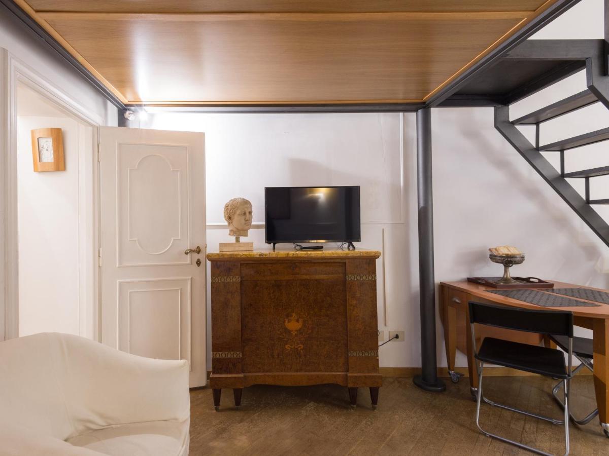 Spanish Steps Frezza Loft Roma
