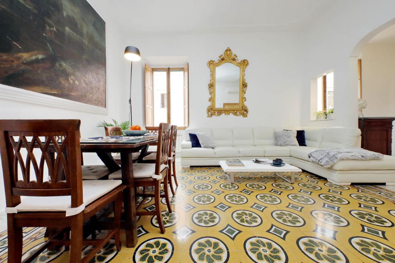 Treasurerome Grand Boheme Family * Rome
