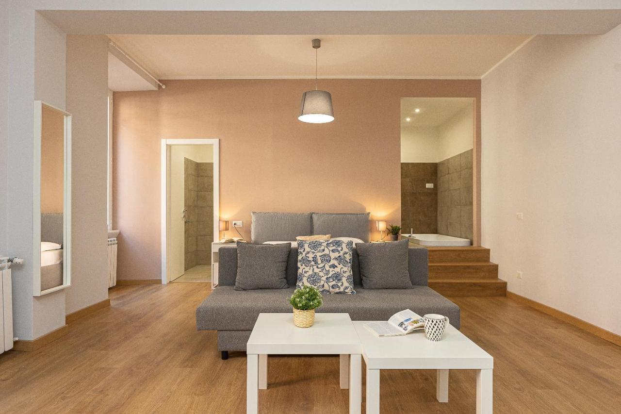 Alessandria By In Apartment *