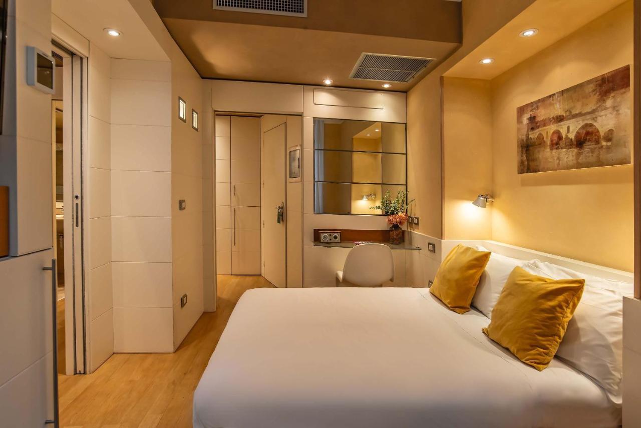 White 4* Rome