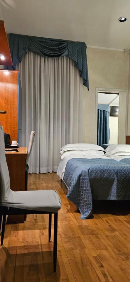 Julia Hotel 3*