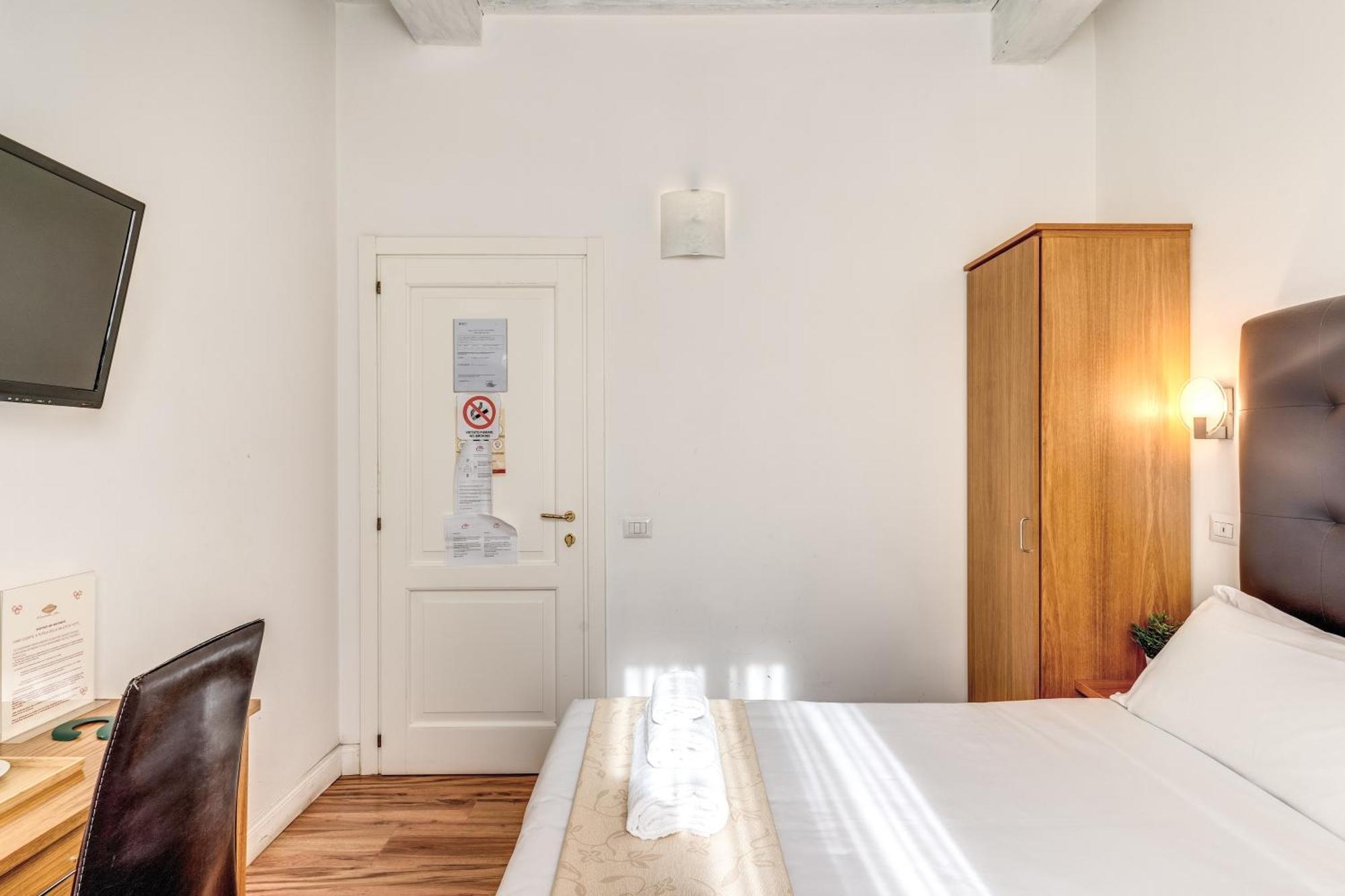 Magenta Deluxe Cancello Guest house Rome