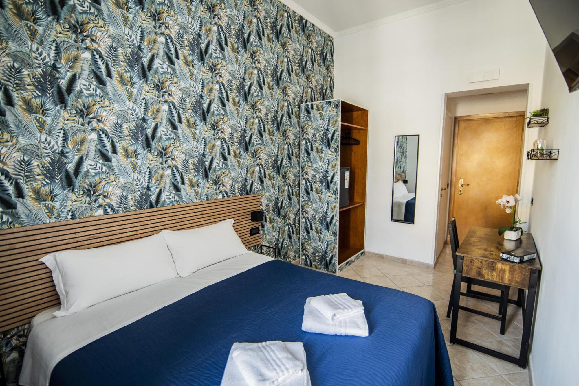 Dell'urbe 2* Rome