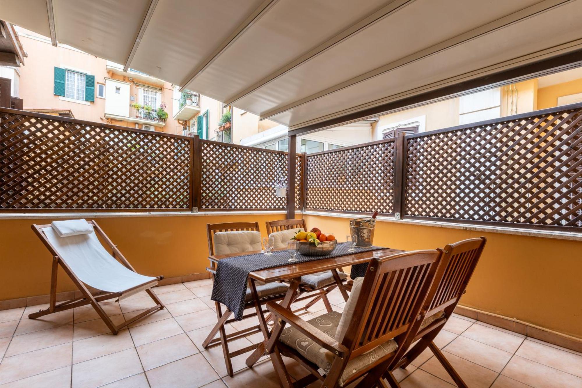 Colosseum Private Terrace Apartment Rome