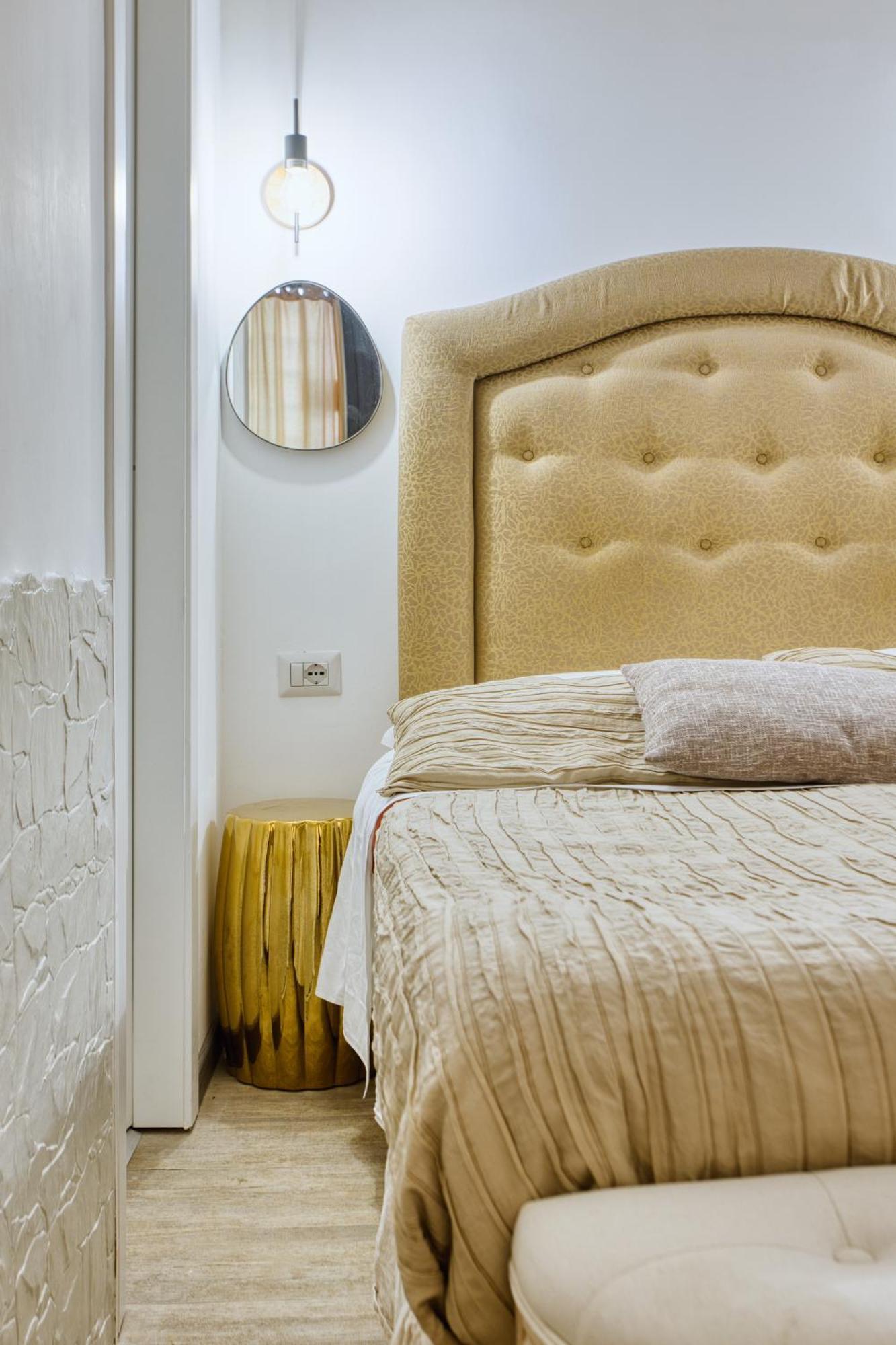 Guest house Mini Loft Capocci - Rione Monti