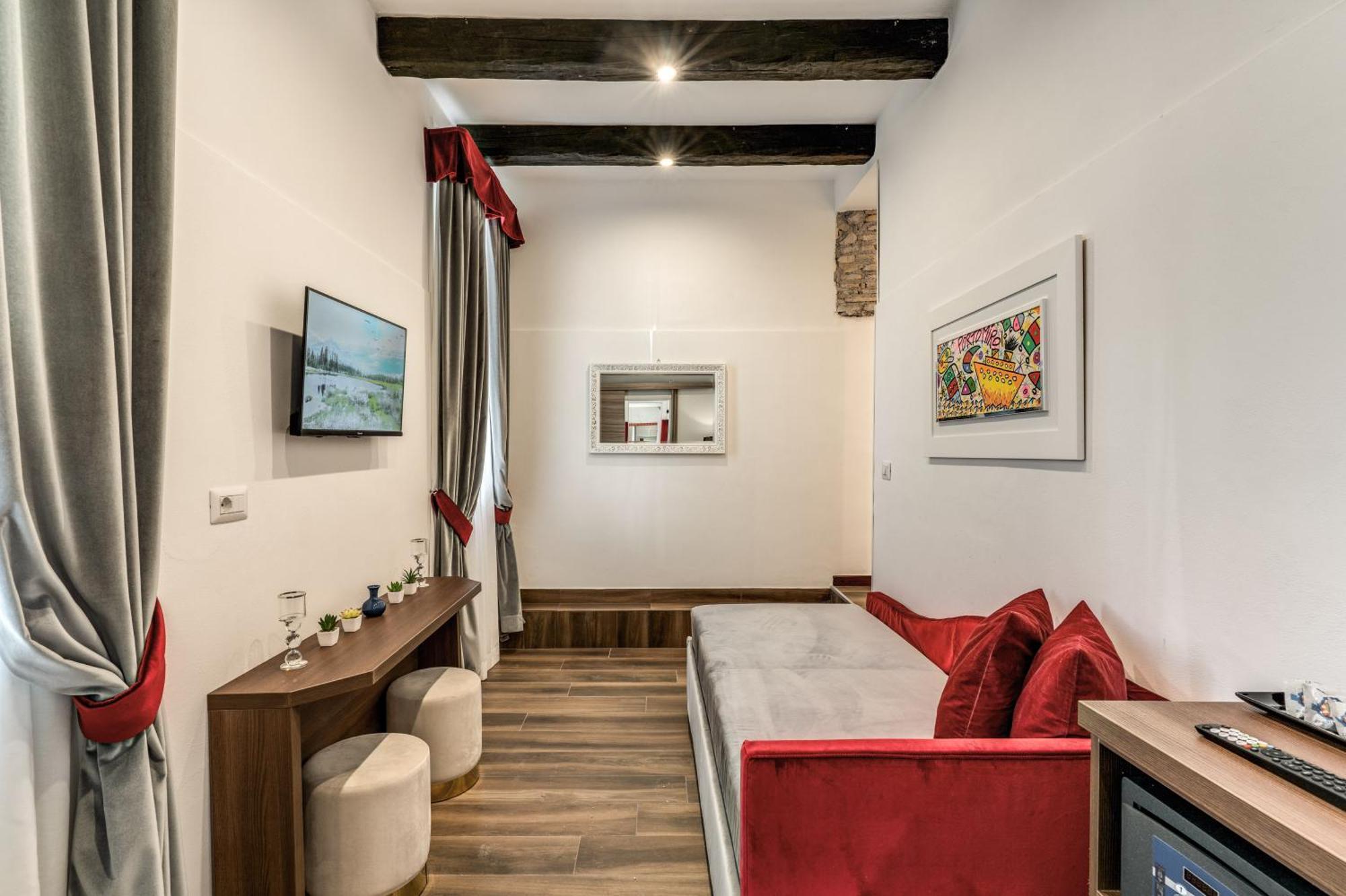 Tritone House Guest house 4*